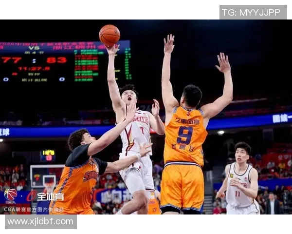 辽宁CBA联赛冠军争夺白热化:各队实力均衡,赛场风云再起